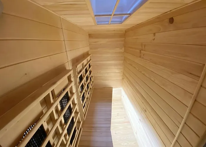 Le Clovis Suites Spa Sauna